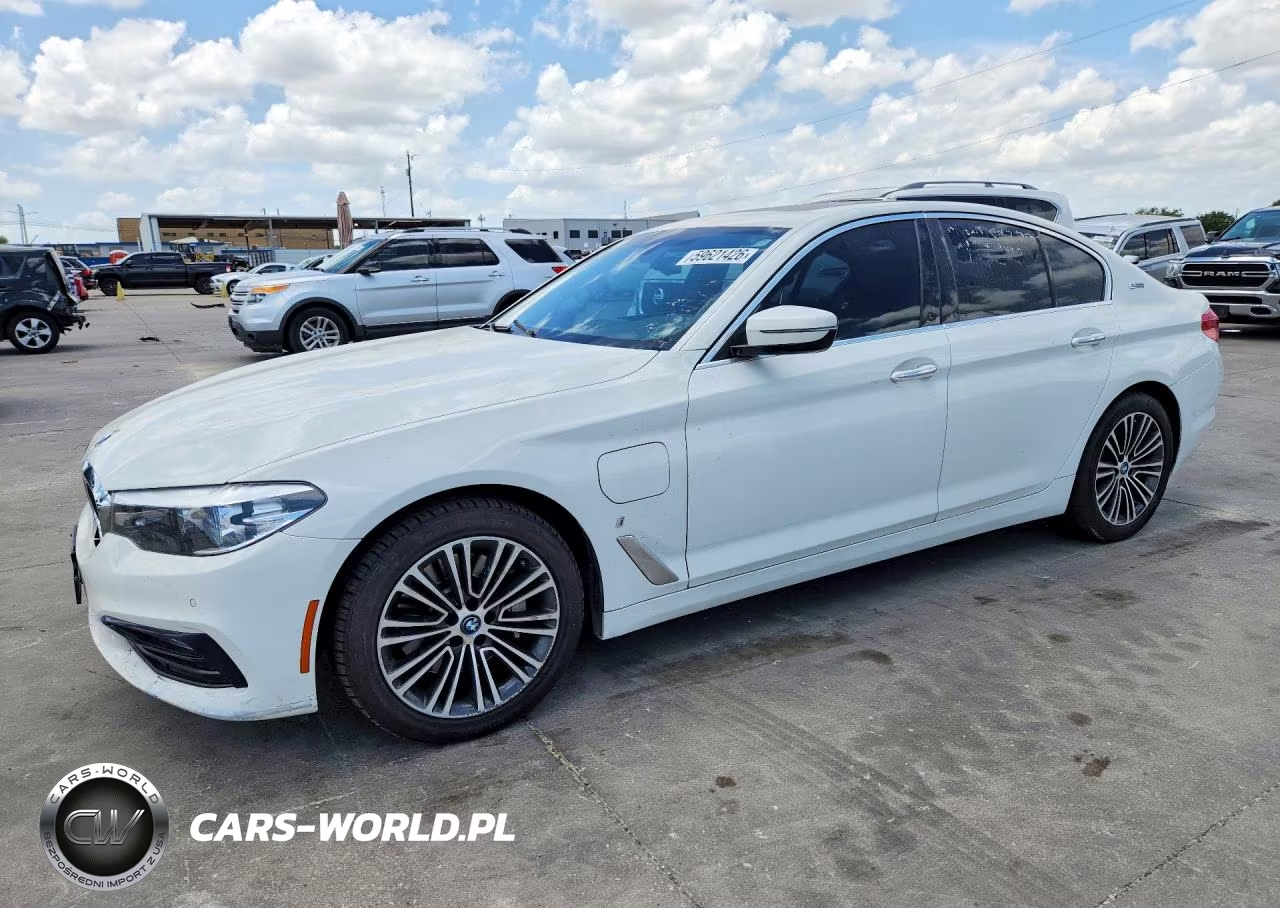 2018 BMW 530E – zdjęcie 1 z 12