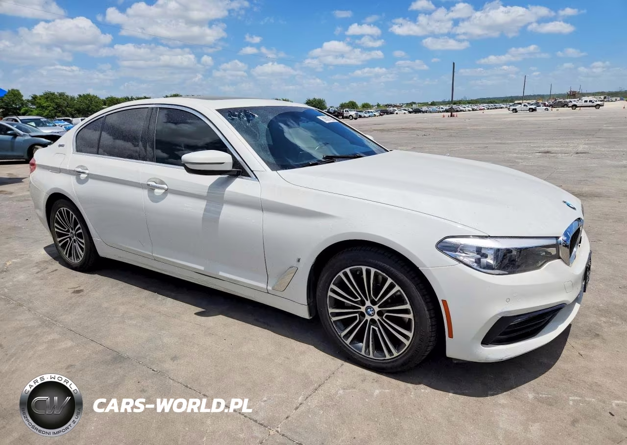 2018 BMW 530E VIN:WBAJA9C59JB253480 - 4