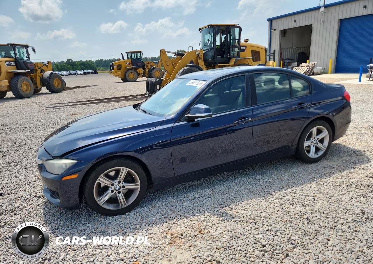 2013 BMW 328 I – zdjęcie 1 z 12