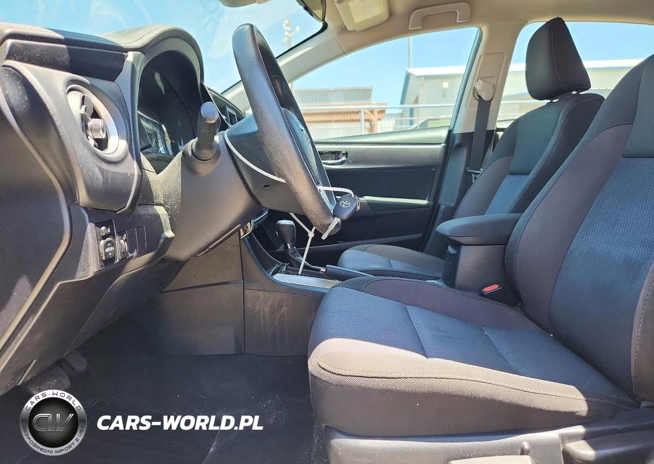 2018 Toyota Corolla Le VIN:2T1BURHE9JC050520 - 7
