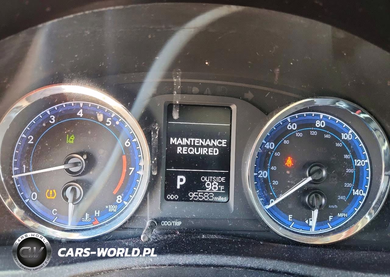 2018 Toyota Corolla Le VIN:2T1BURHE9JC050520 - 9