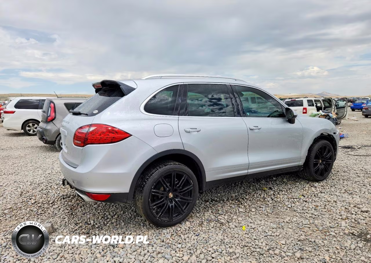 2013 Porsche Cayenne VIN:WP1AA2A25DLA12497 - 3