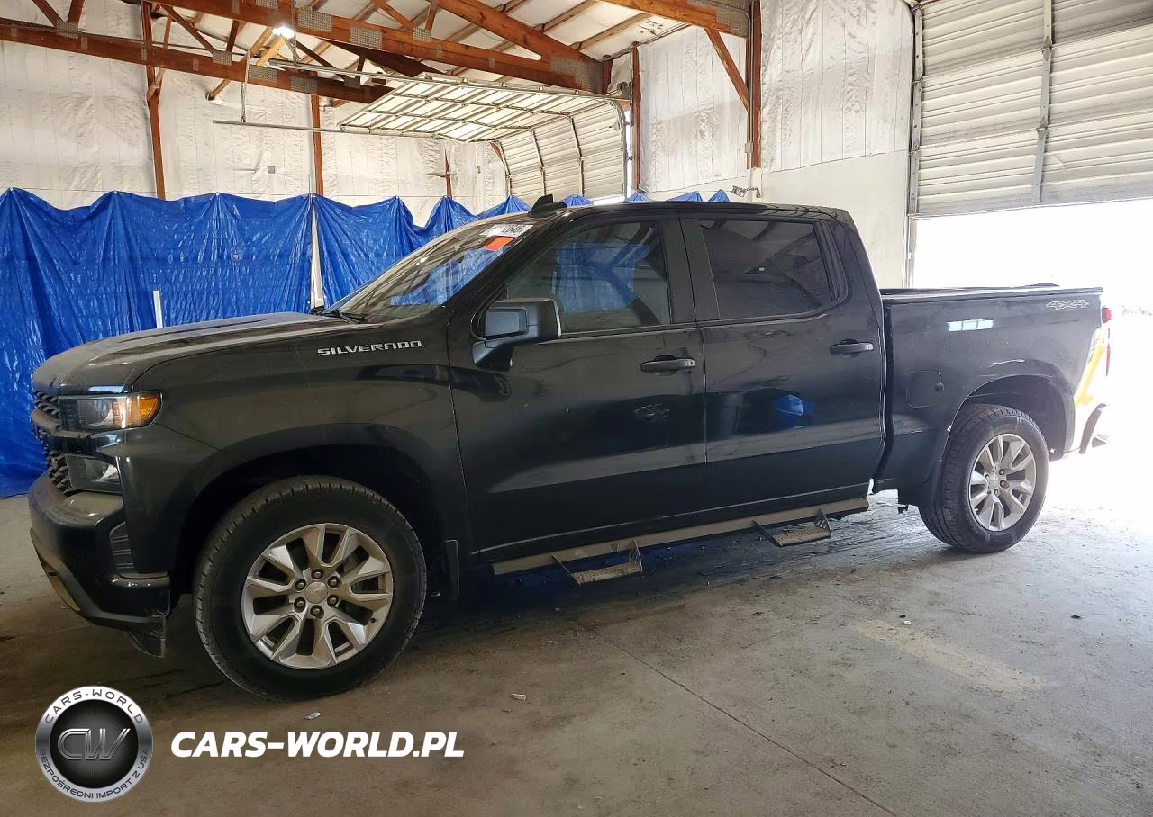 2021 Chevrolet Silverado K1500 Custom