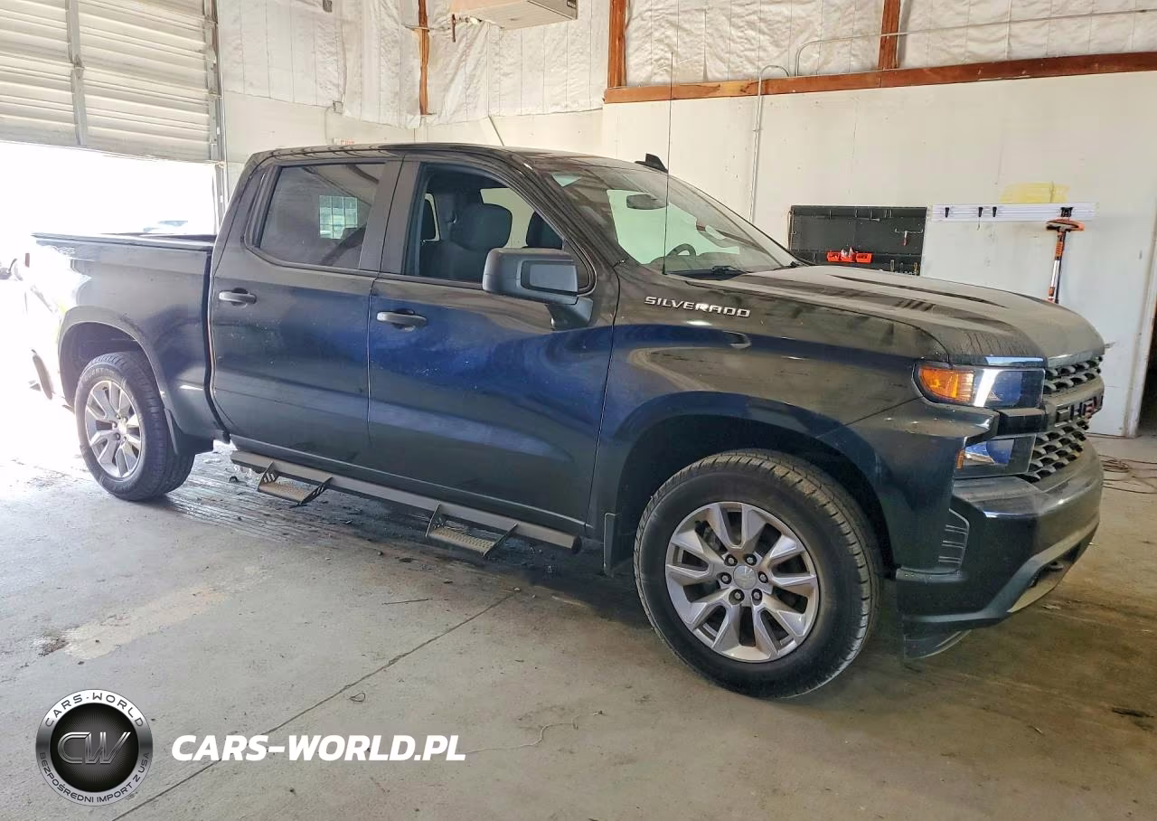 2021 Chevrolet Silverado K1500 Custom VIN:1GCPYBEKXMZ240316 - 4