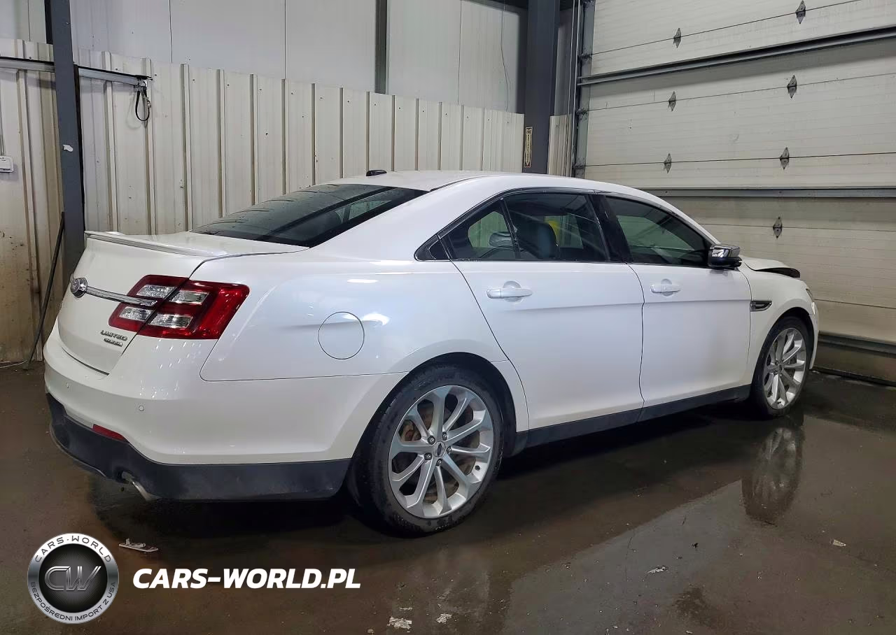 2015 Ford Taurus Limited VIN:1FAHP2F81FG116093 - 3