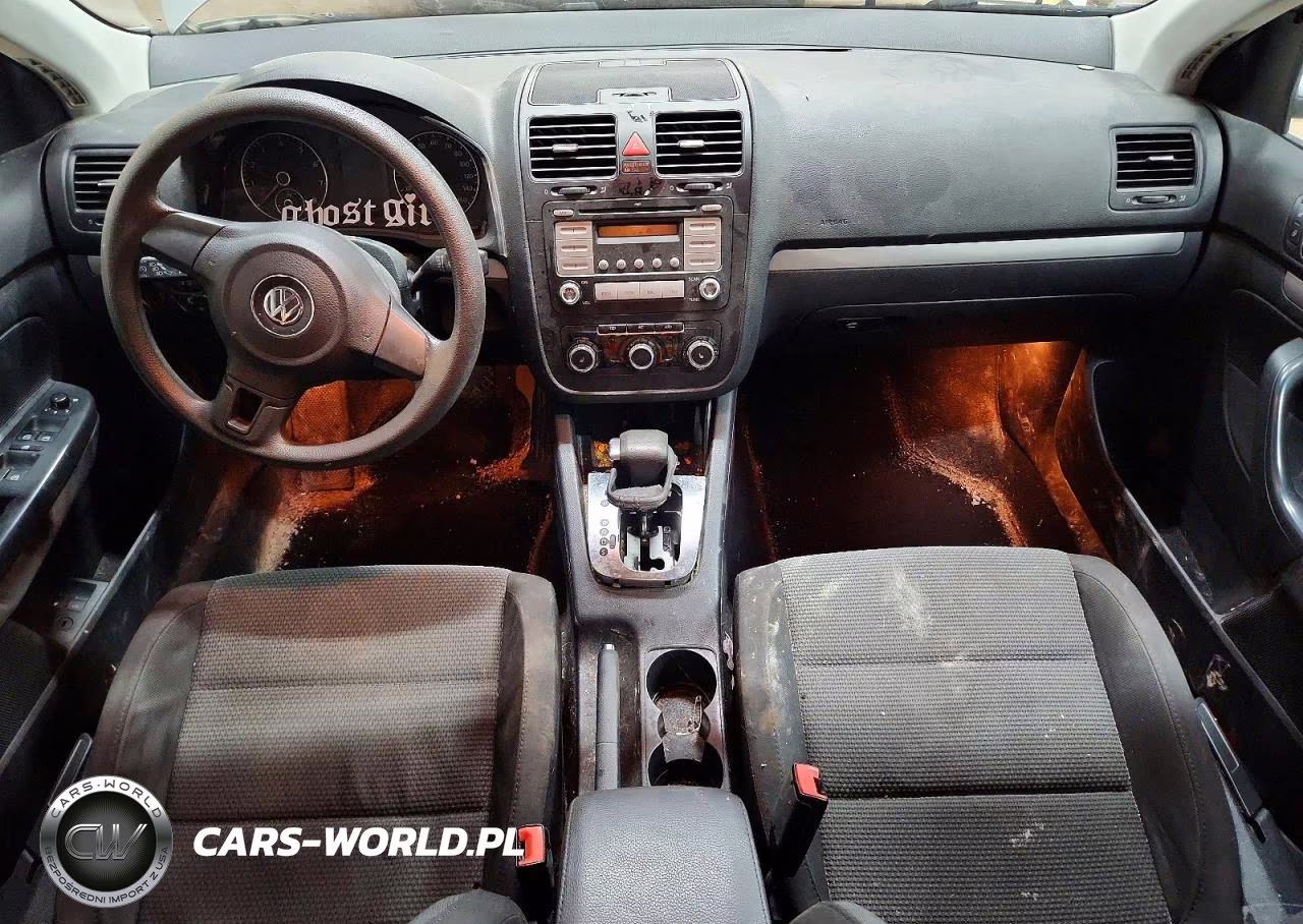 2010 Volkswagen Jetta S VIN:3VWJZ7AJ4AM081137 - 8