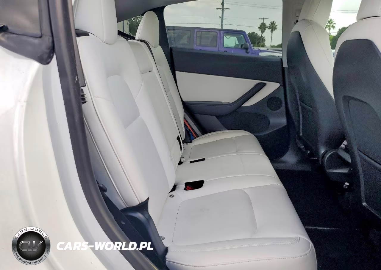 2021 Tesla Model Y VIN:5YJYGDEE9MF102513 - 11