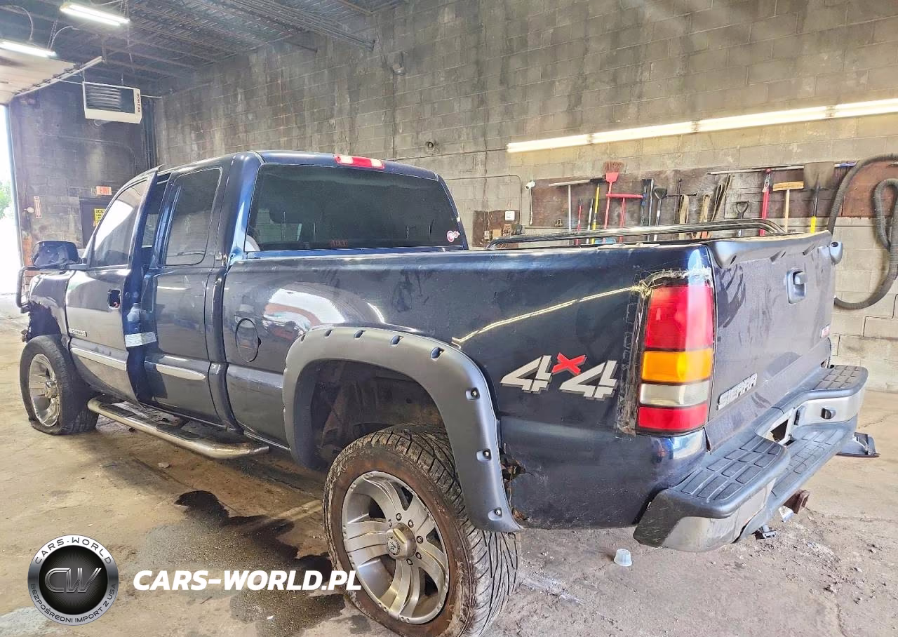 2005 GMC Sierra K2500 Heavy Duty VIN:1GTHK29U75E187214 - 3