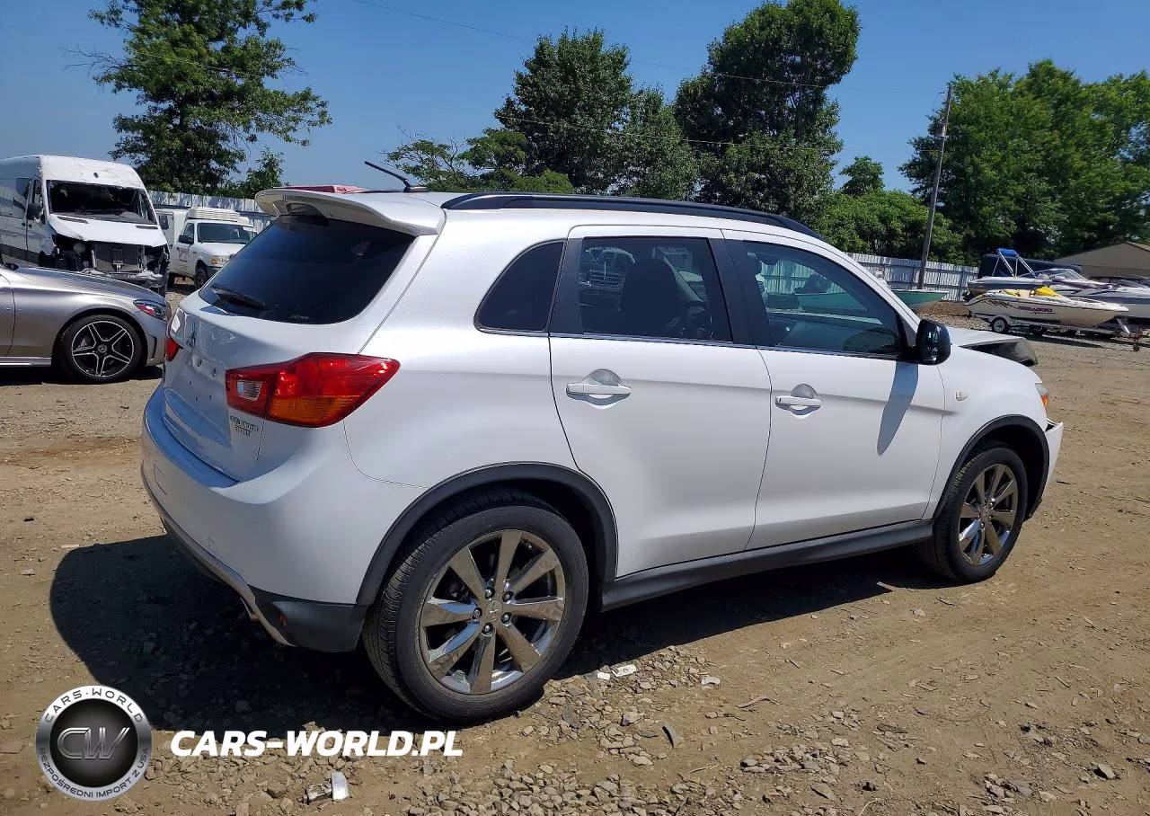 2013 Mitsubishi Outlander Sport Le VIN:4A4AR5AU5DE016690 - 3