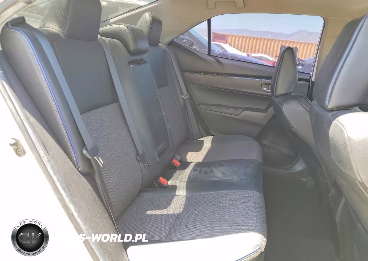 2018 Toyota Corolla Se VIN:5YFBURHE8JP776286 - 10
