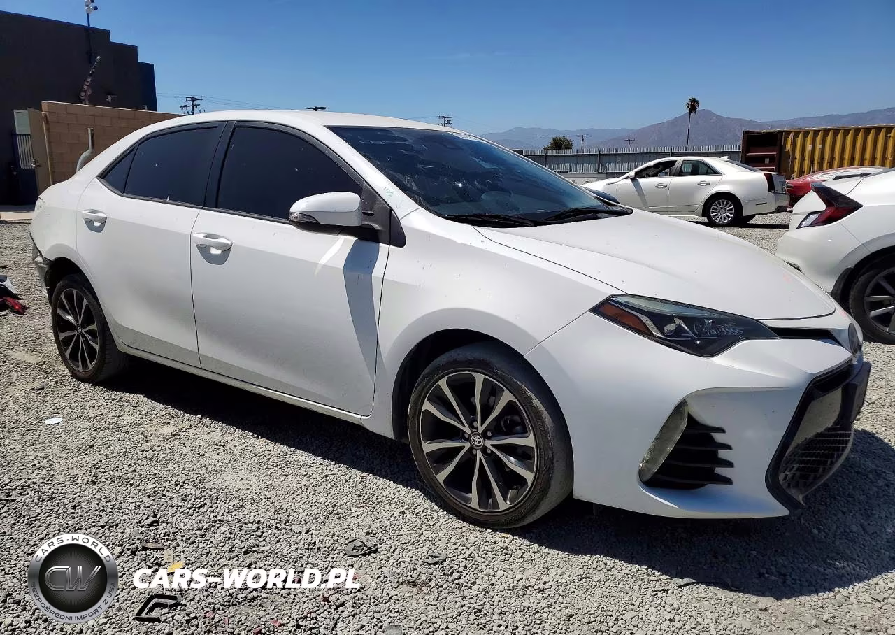 2018 Toyota Corolla Se VIN:5YFBURHE8JP776286 - 4