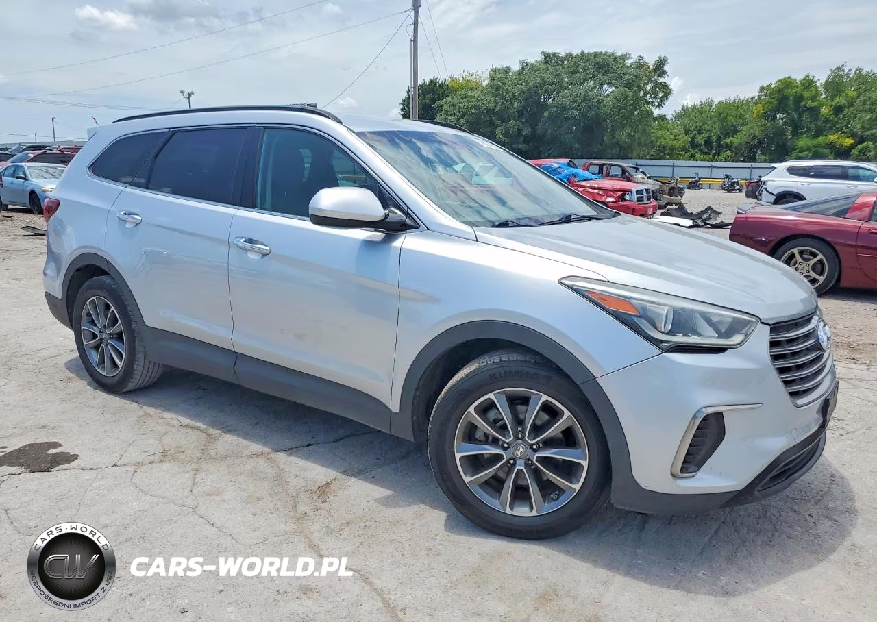 2017 Hyundai Santa Fe Se VIN:KM8SMDHF5HU171226 - 4