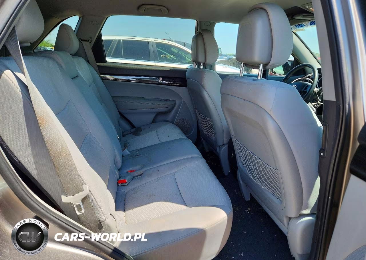 2012 Kia Sorento Lx VIN:5XYKT3A68CG196093 - 10