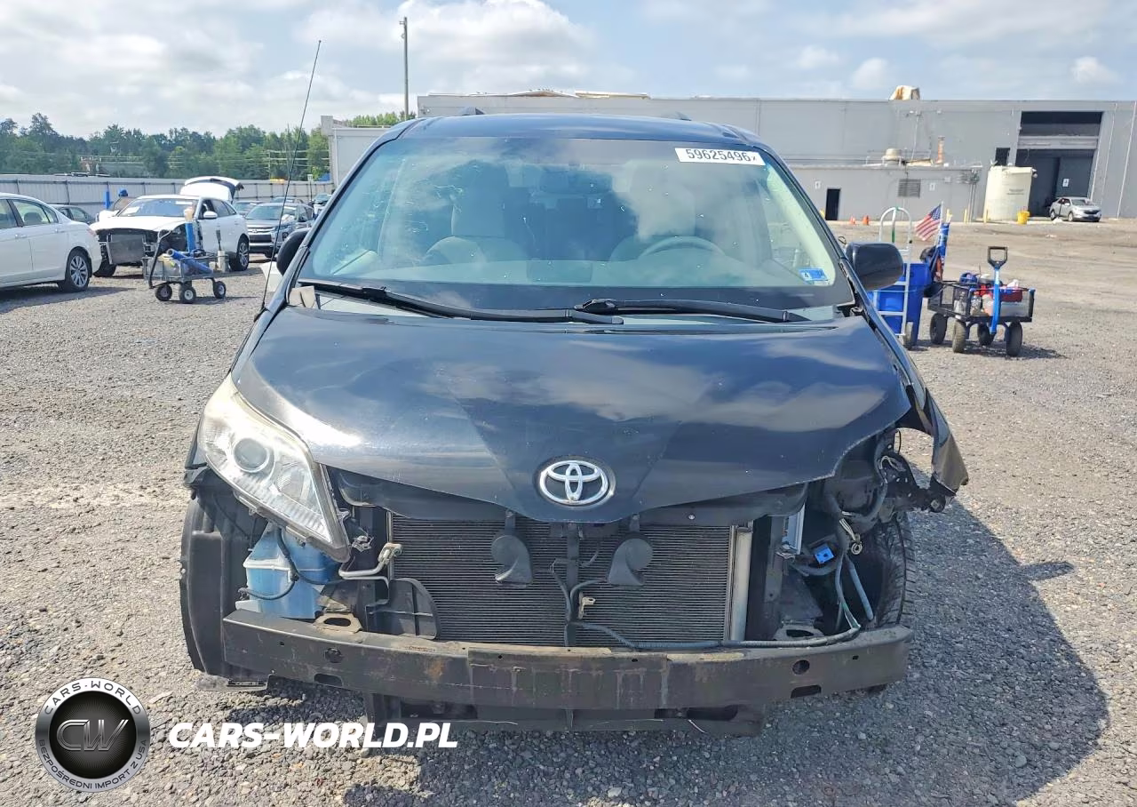 2014 Toyota Sienna Le VIN:5TDKK3DC4ES472764 - 5