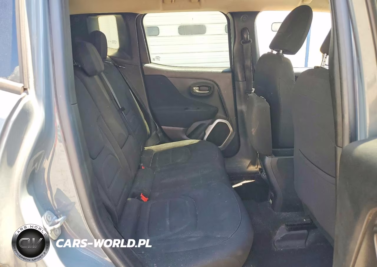 2018 Jeep Renegade Latitude VIN:ZACCJABB7JPH70724 - 10