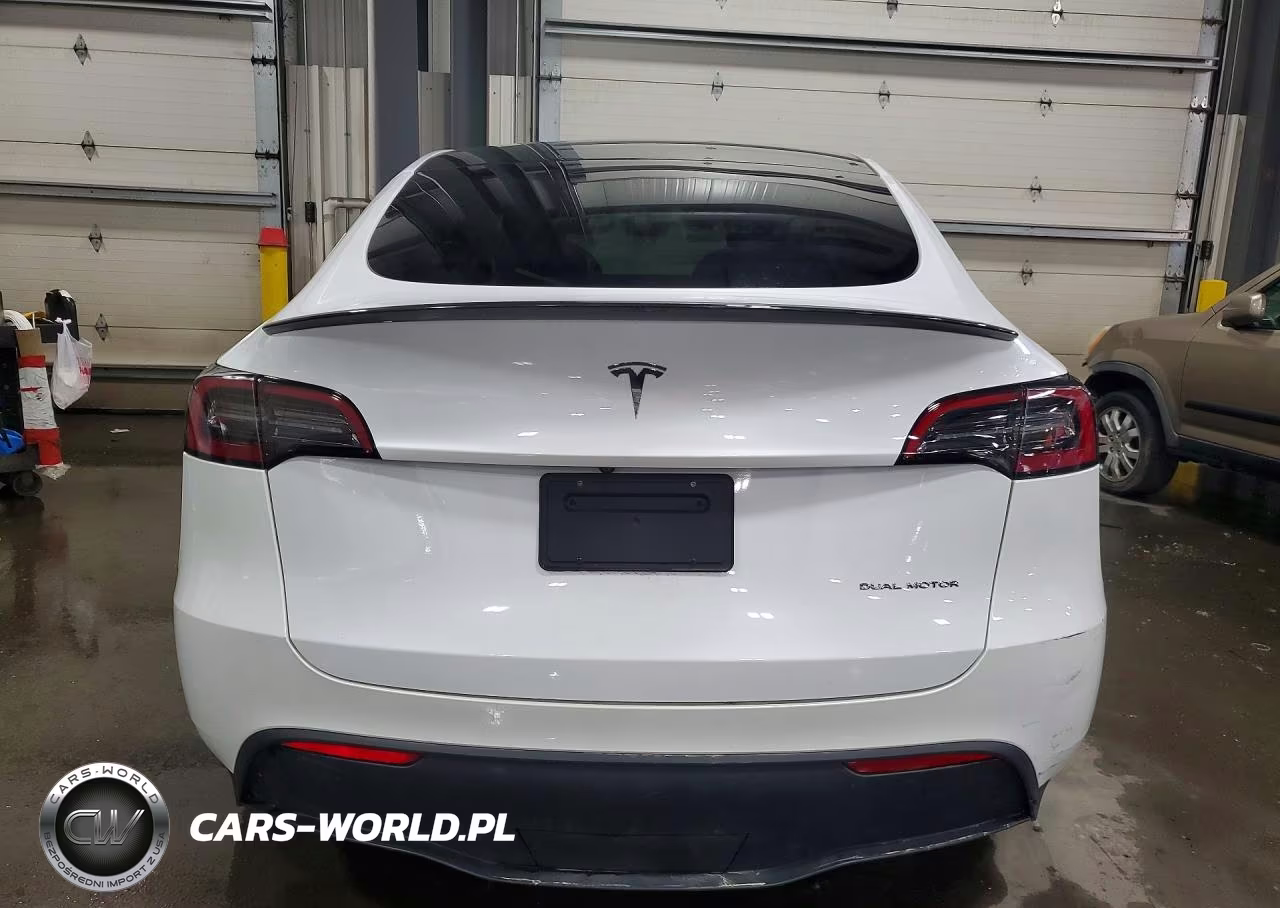 2023 Tesla Model Y VIN:7SAYGDEE7PA086381 - 6