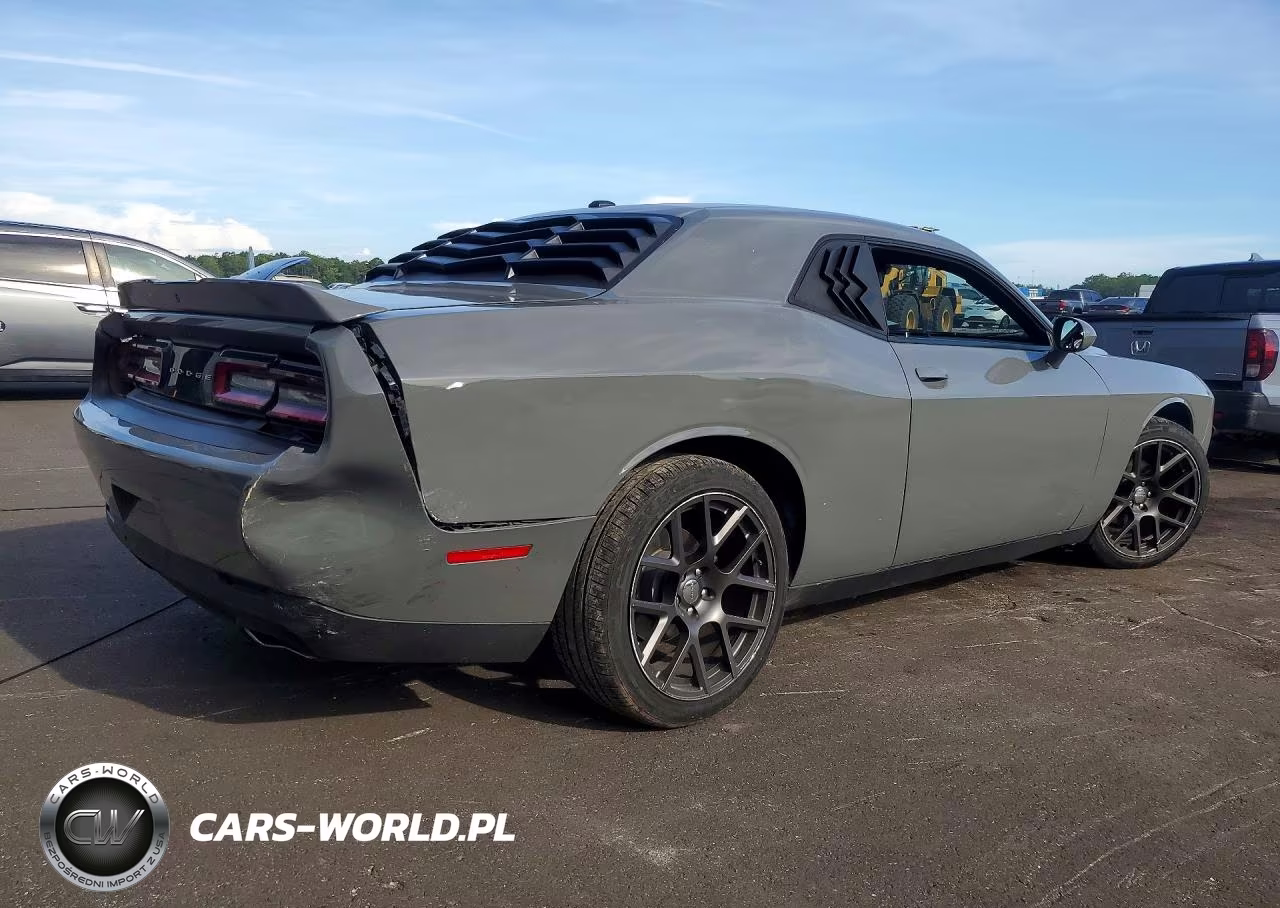2018 Dodge Challenger Sxt VIN:2C3CDZAG5JH314486 - 3