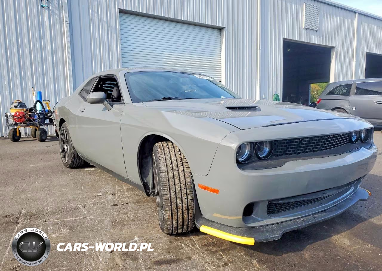 2018 Dodge Challenger Sxt VIN:2C3CDZAG5JH314486 - 4