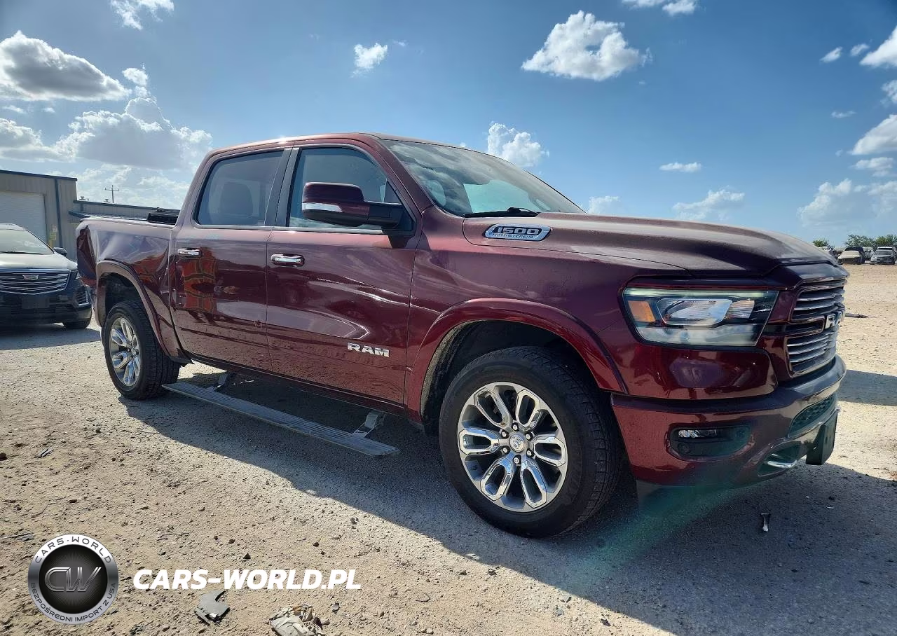 2022 Ram 1500 Laramie VIN:1C6RREJT9NN104670 - 4