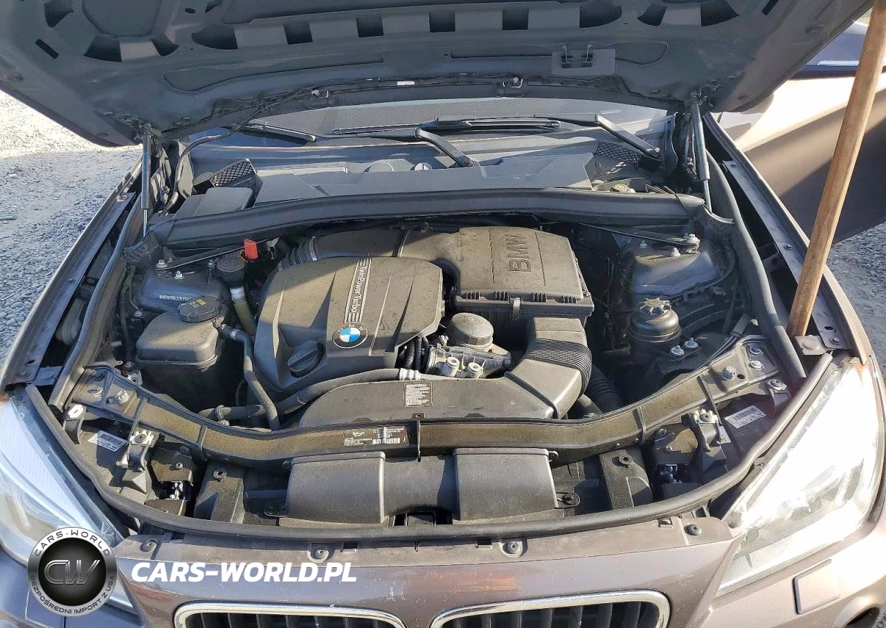 2014 BMW X1 xDrive35I VIN:WBAVM5C51EVV91848 - 12