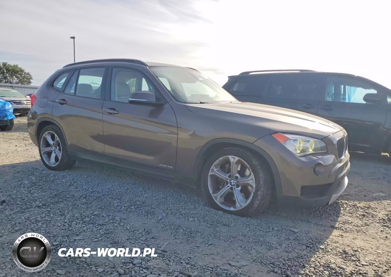 2014 BMW X1 xDrive35I VIN:WBAVM5C51EVV91848 - 4
