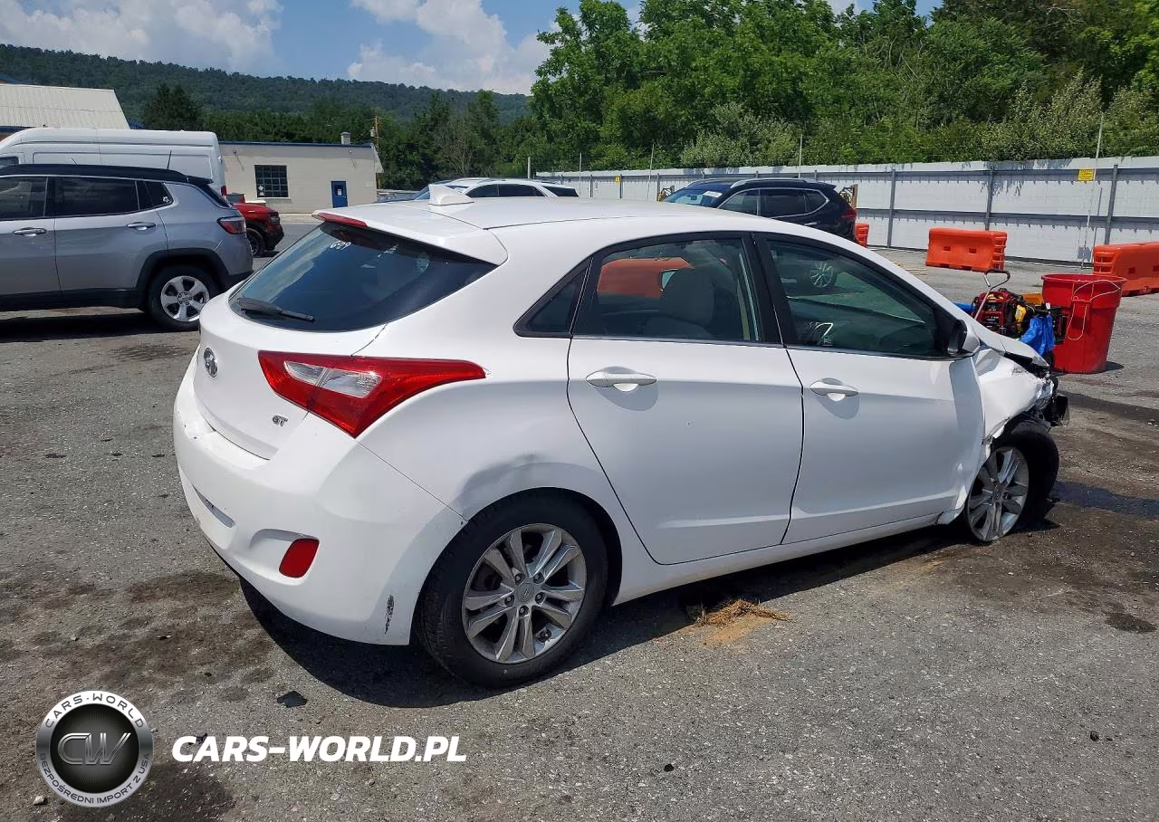 2013 Hyundai Elantra Gt Base VIN:KMHD35LE9DU033683 - 3