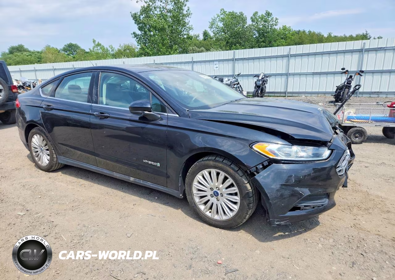 2014 Ford Fusion S Hybrid VIN:3FA6P0UU7ER369017 - 4