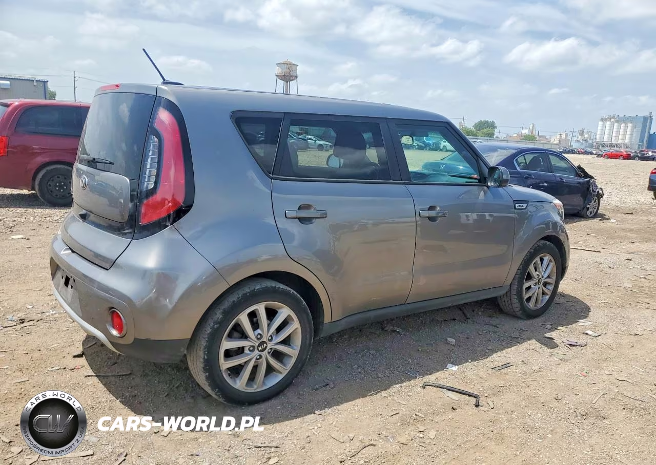 2017 Kia Soul + VIN:KNDJP3A59H7424386 - 3