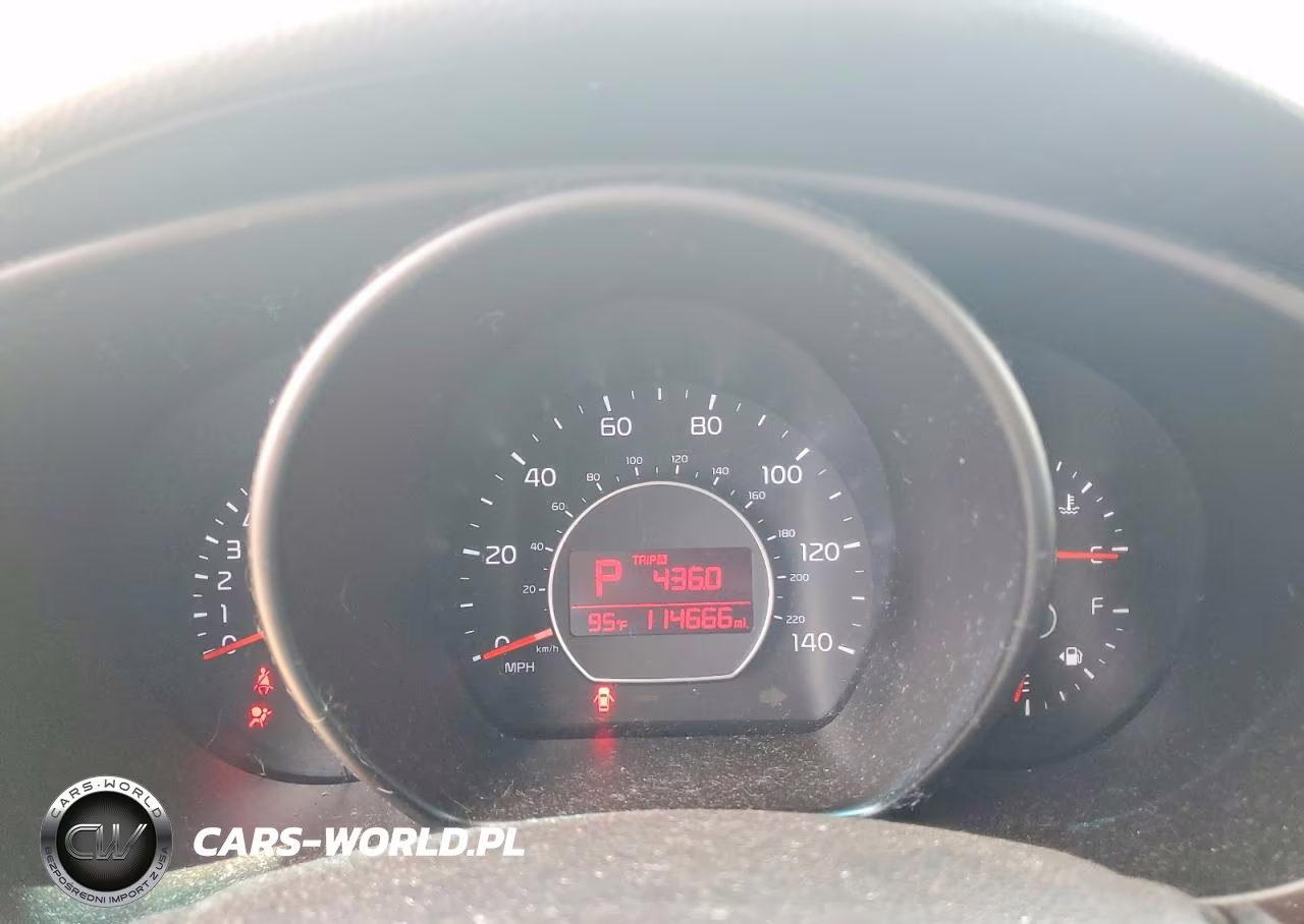 2017 Kia Soul + VIN:KNDJP3A59H7424386 - 9