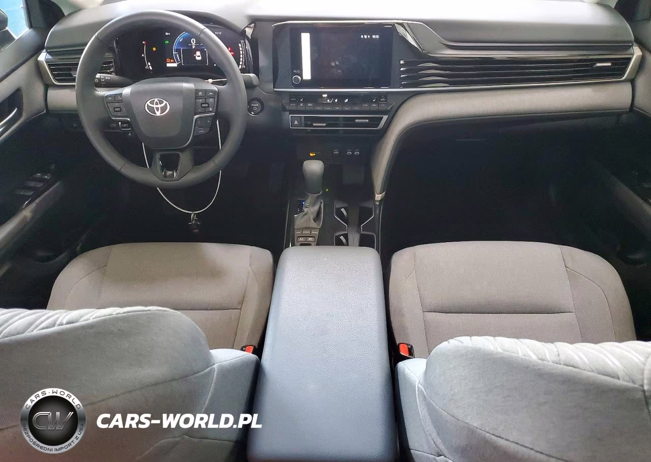 2026 Toyota Camry Le VIN:4T1DBADK3TU548578 - 8