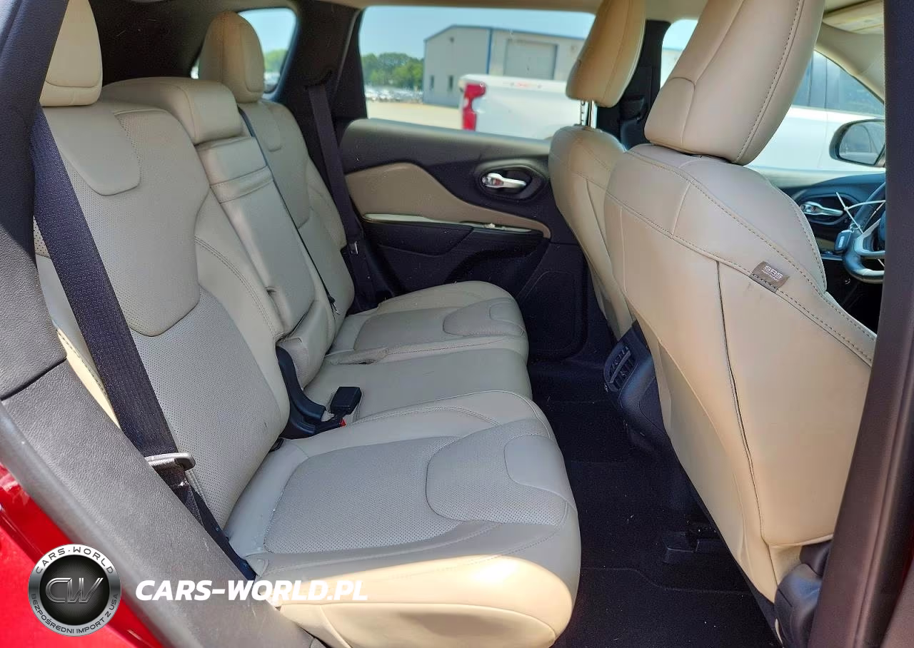 2015 Jeep Cherokee Limited VIN:1C4PJLDS6FW760741 - 10