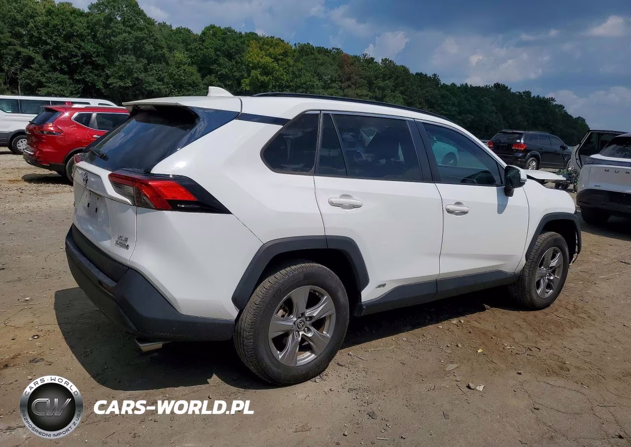 2022 Toyota Rav4 Xle VIN:4T3RWRFV4NU068656 - 3