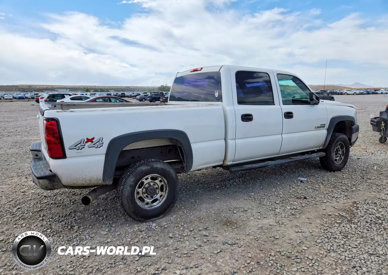 2007 Chevrolet Silverado K2500 Heavy Duty VIN:1GCHK23D07F178022 - 3