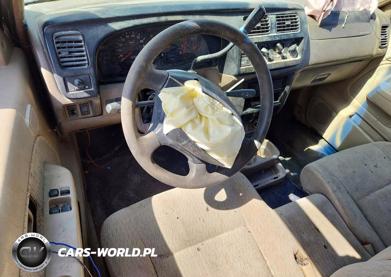 2000 Nissan Frontier King Cab Xe VIN:1N6DD26S2YC358203 - 8