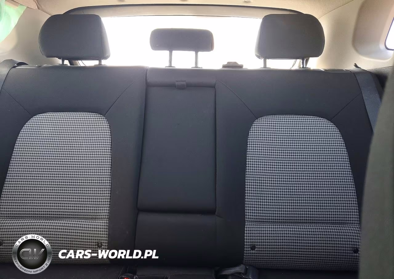 2019 Hyundai Kona Se VIN:KM8K12AA8KU270514 - 10