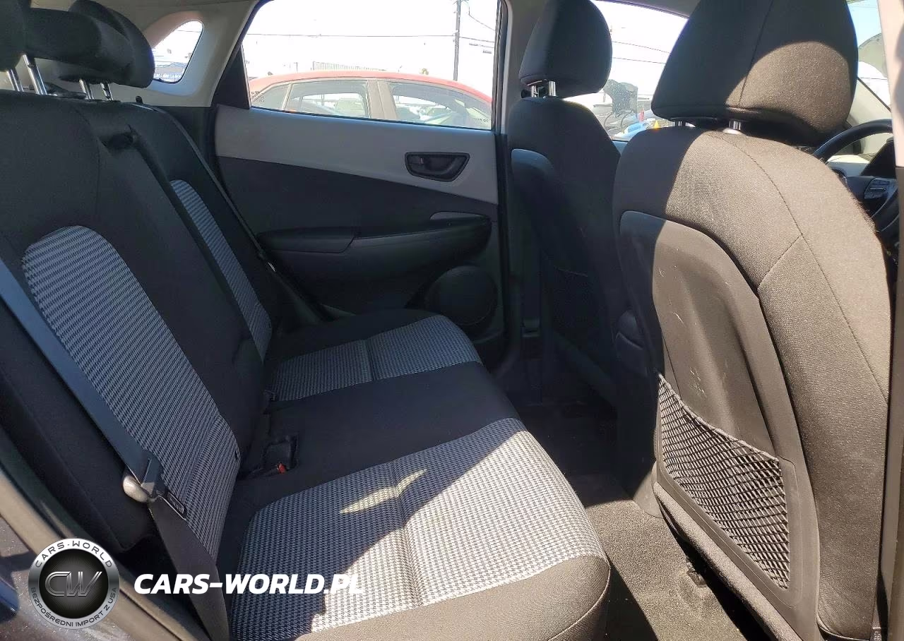 2019 Hyundai Kona Se VIN:KM8K12AA8KU270514 - 11
