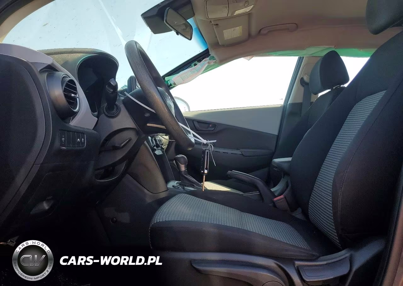 2019 Hyundai Kona Se VIN:KM8K12AA8KU270514 - 7