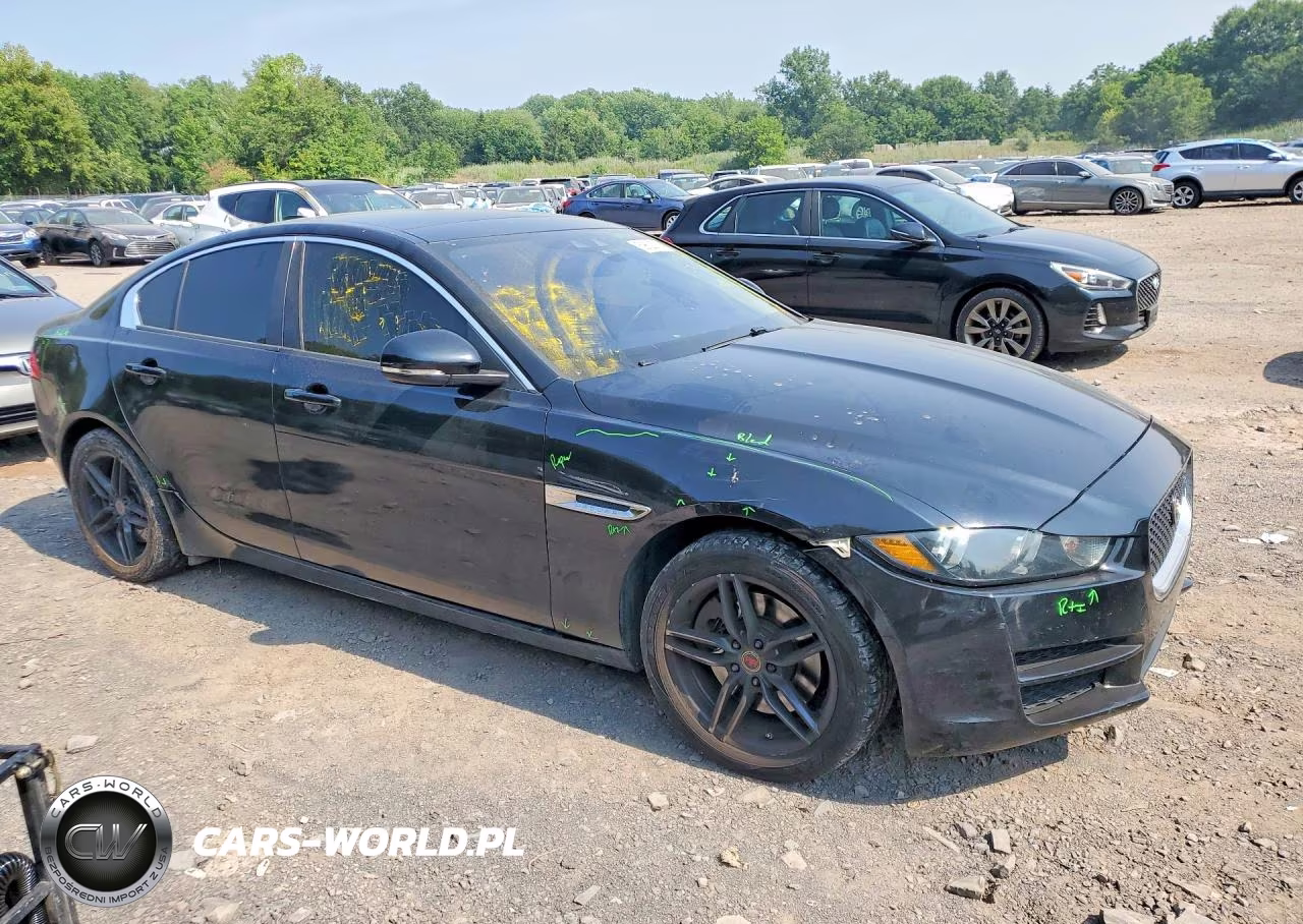 2017 Jaguar Xe VIN:SAJAR4BG7HA960130 - 4