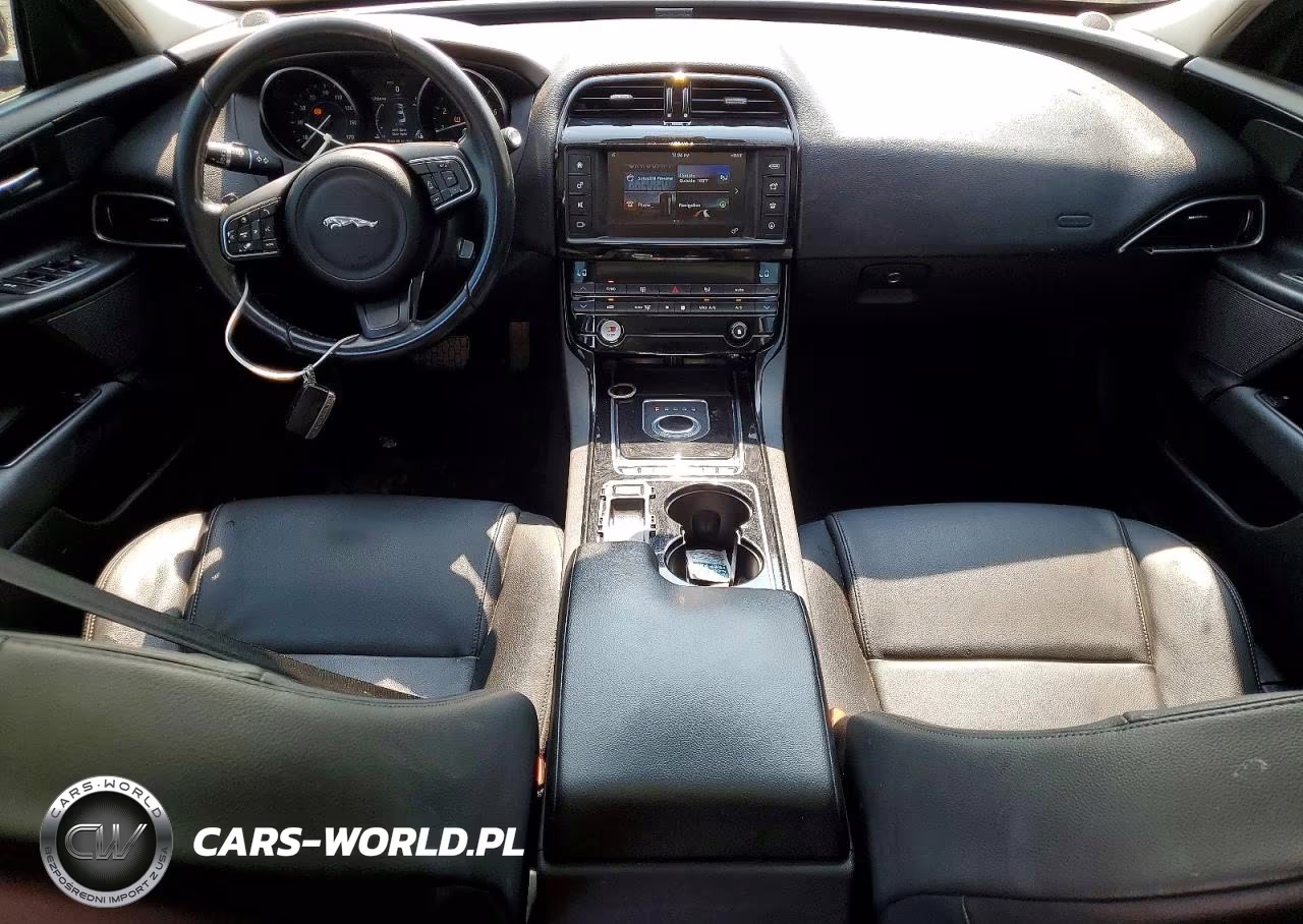 2017 Jaguar Xe VIN:SAJAR4BG7HA960130 - 8