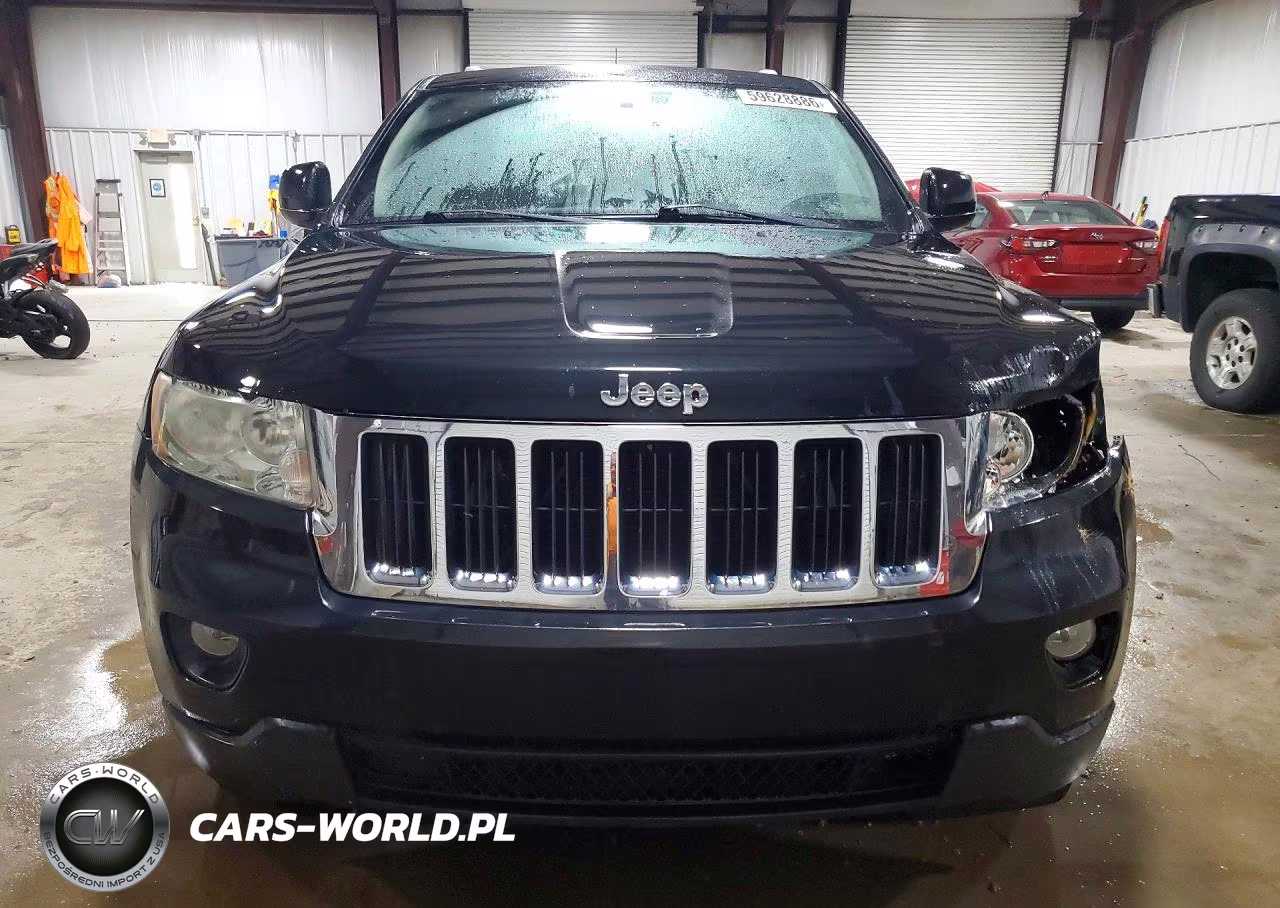 2011 Jeep Grand Cherokee Laredo VIN:1J4RR4GG9BC586068 - 5