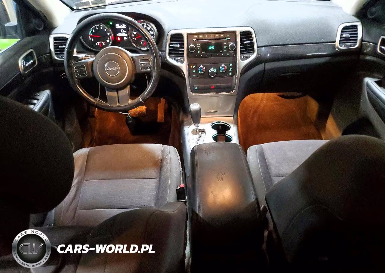 2011 Jeep Grand Cherokee Laredo VIN:1J4RR4GG9BC586068 - 8