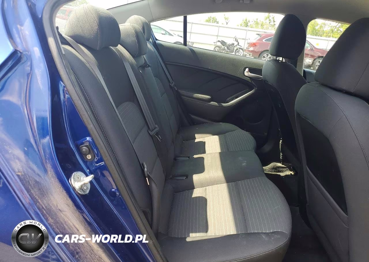 2018 Kia Forte Lx VIN:3KPFL4A75JE230758 - 10