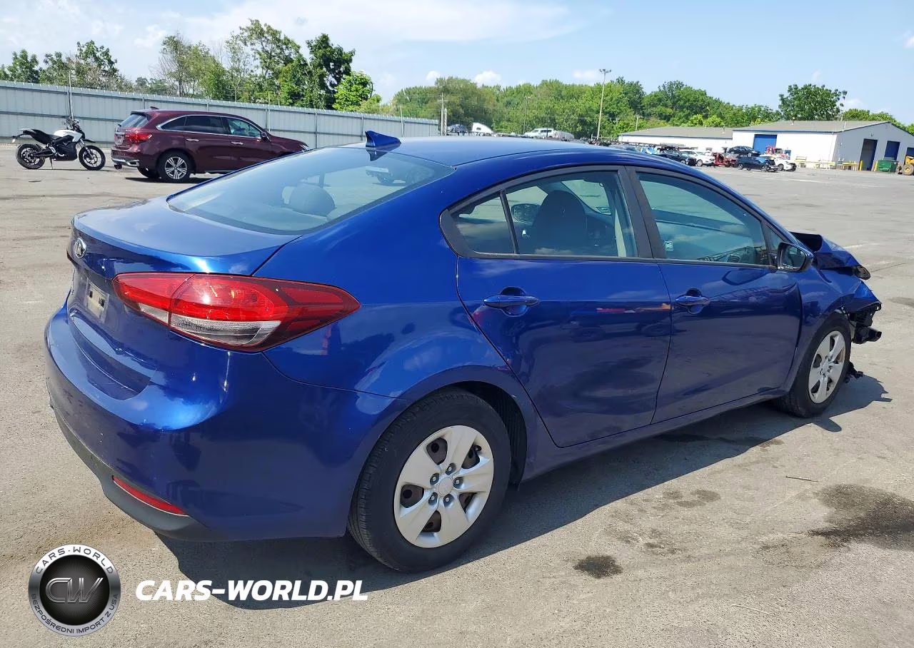 2018 Kia Forte Lx VIN:3KPFL4A75JE230758 - 3