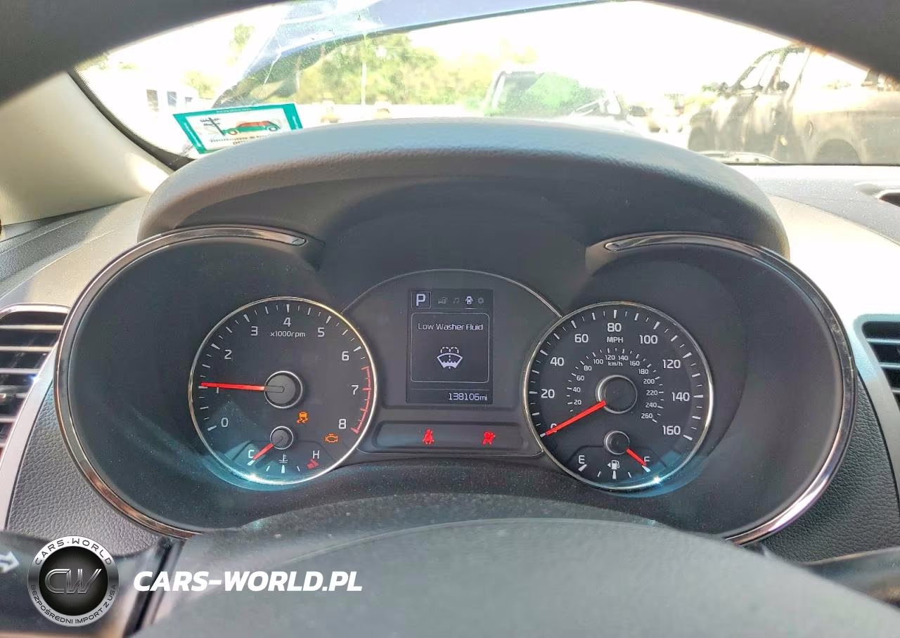 2018 Kia Forte Lx VIN:3KPFL4A75JE230758 - 9