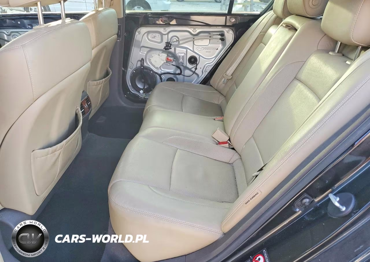 2013 Hyundai Genesis 3.8L VIN:KMHGC4DD5DU246515 - 10