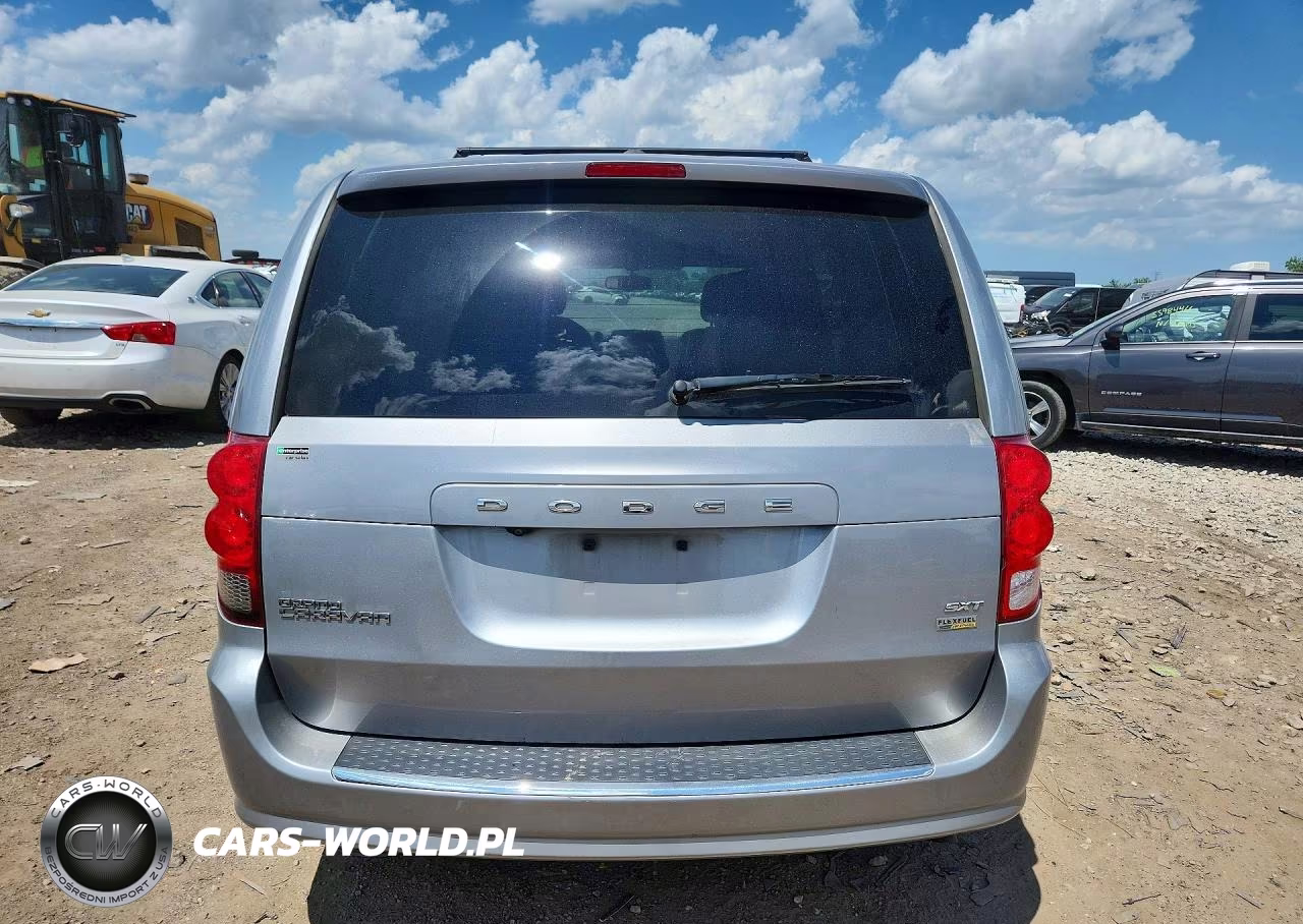 2018 Dodge Grand Caravan Sxt VIN:2C4RDGCG8JR267195 - 6