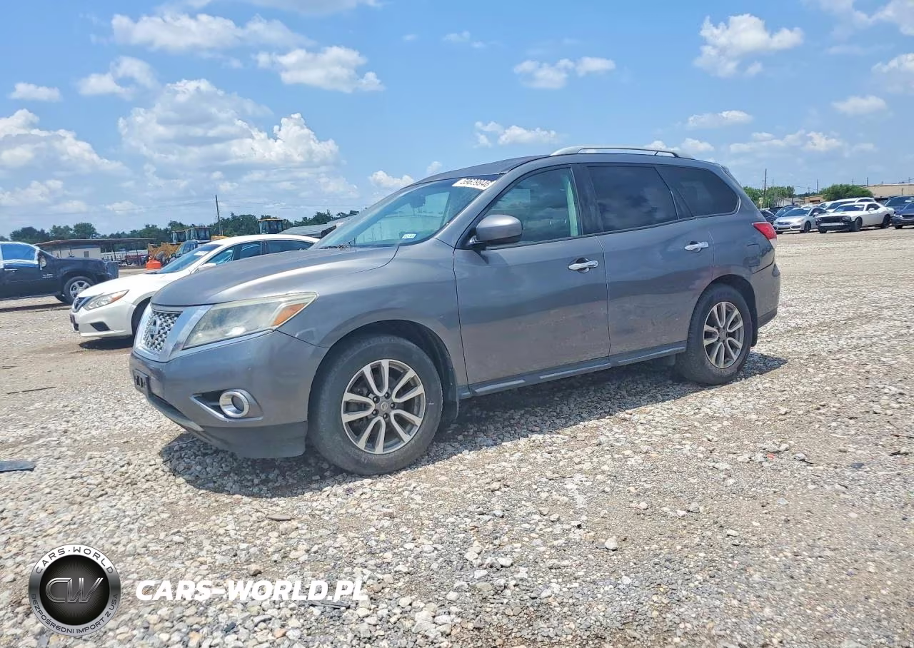 2015 Nissan Pathfinder Sv – zdjęcie 1 z 13