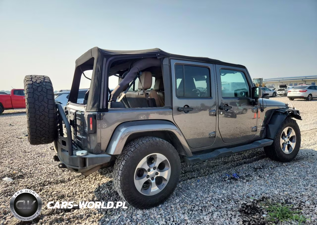 2016 Jeep Wrangler Unlimited Sahara VIN:1C4BJWEG9GL174947 - 3