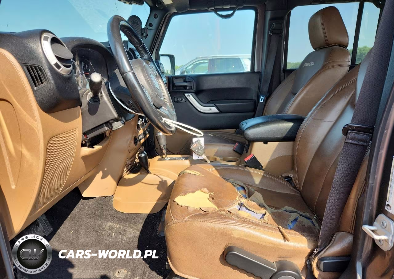 2016 Jeep Wrangler Unlimited Sahara VIN:1C4BJWEG9GL174947 - 7