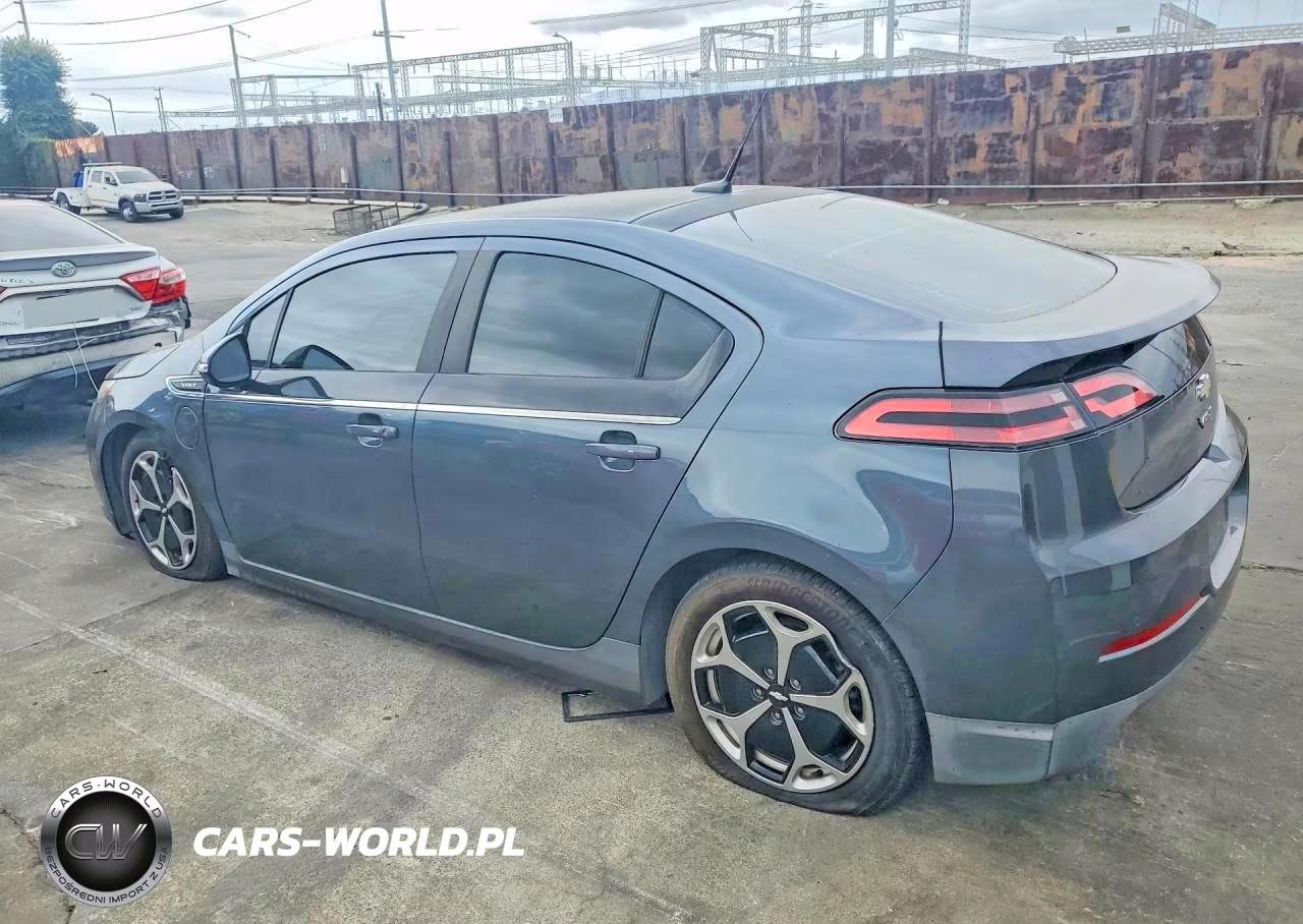 2013 Chevrolet Volt VIN:1G1RH6E48DU108677 - 3